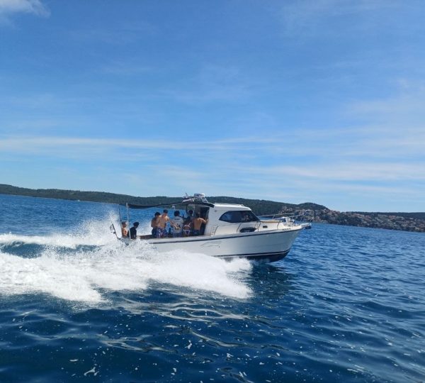 boat camaro tour from Split