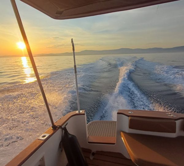 boat sunset tour in Split