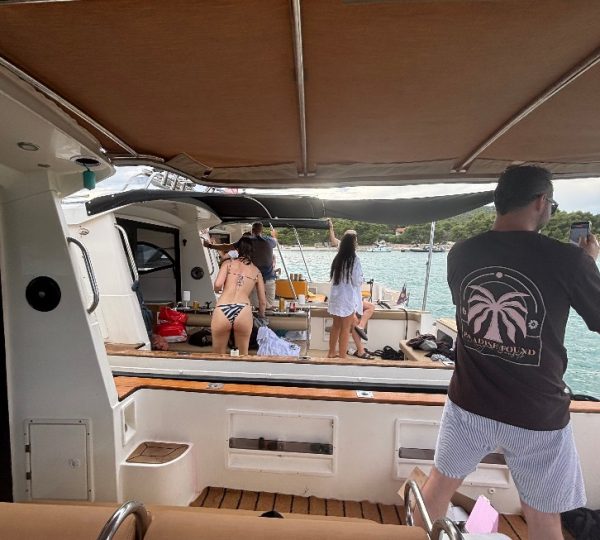 boat tour Split party